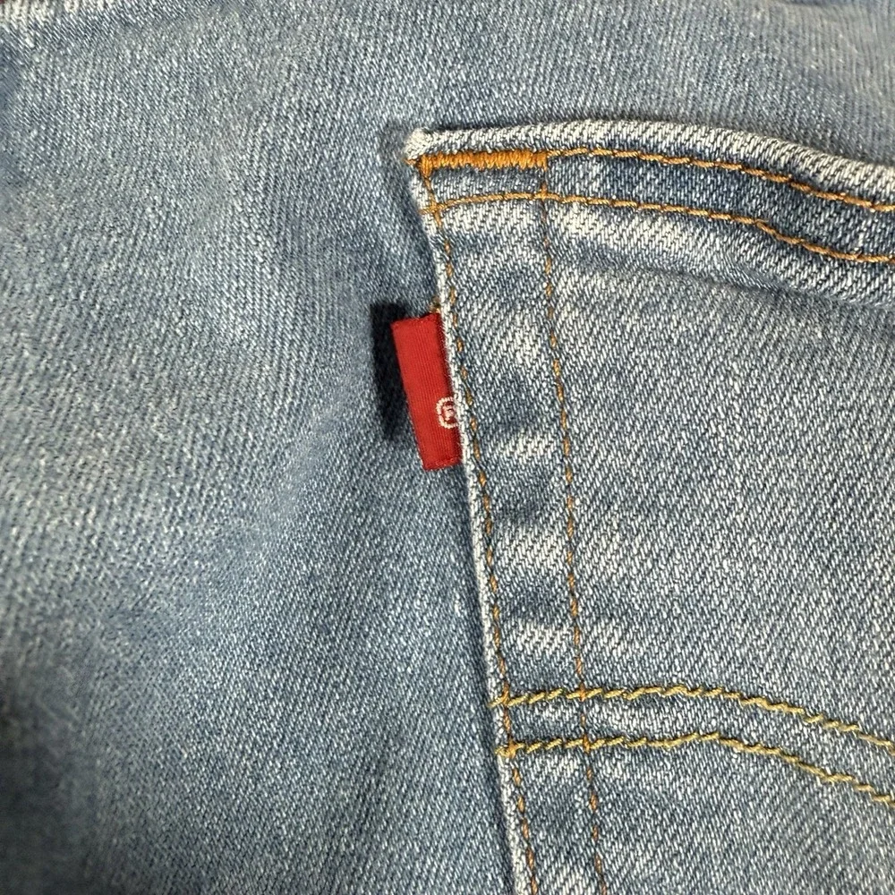 Levi's 505 Jeans Men's 34x32 (Actual 32x31) Regular Fit Straight Leg Medium Wash